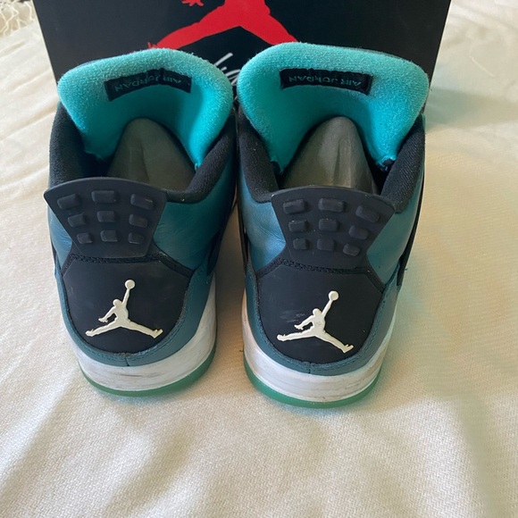 Air Jordan 4 Retro Teal - Picture 3 of 7